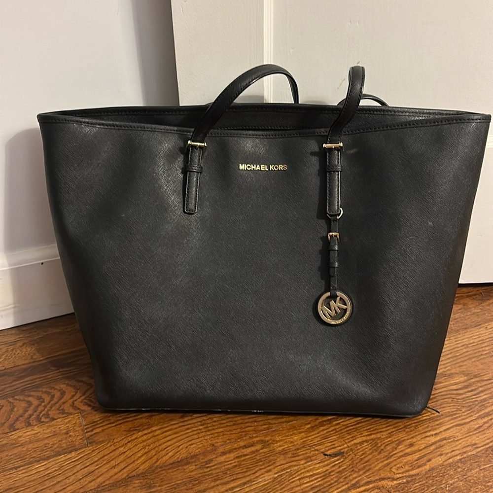 Beautiful Michael Kors bag!